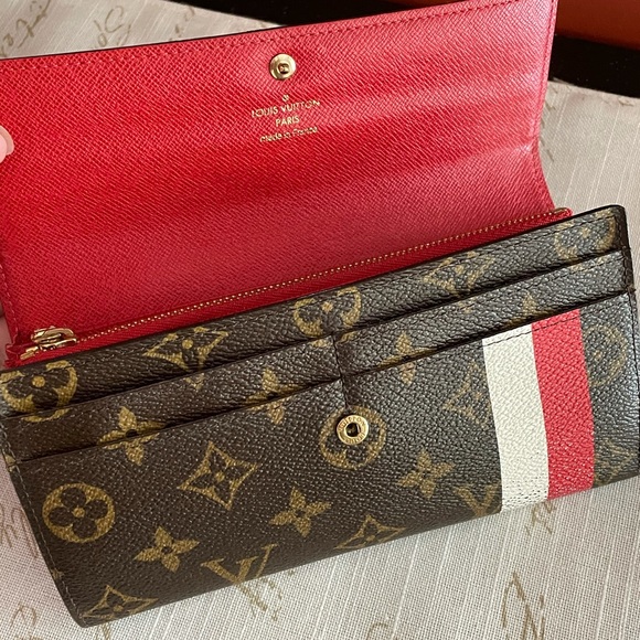 Louis Vuitton Monogram Sarah Groom Wallet - Picture 8 of 14
